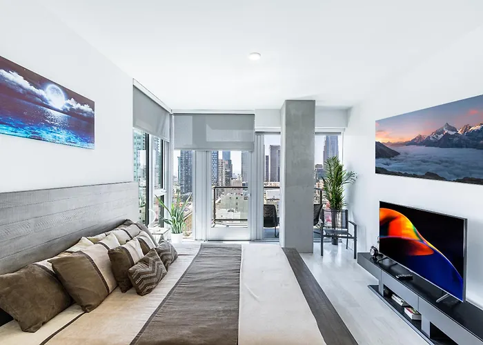 Top Floor High Rise 3 Bed Dtla Skyscraper Penthouse