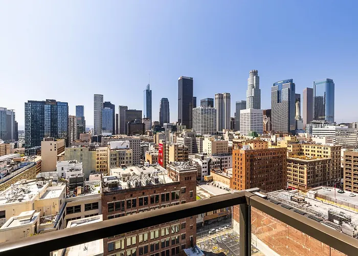 Top Floor High Rise 3 Bed Dtla Skyscraper Penthouse